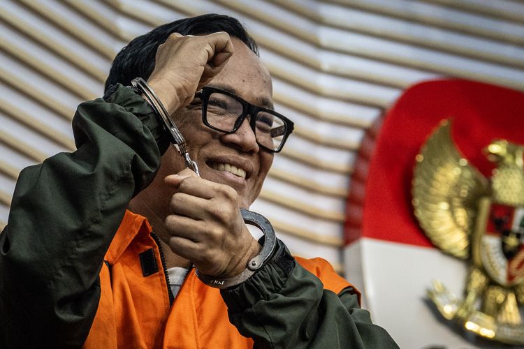 Immanuel Ebenezer, Wamenaker Immanuel Ebenezer, immanuel ebenezer partai apa, wamenaker tersangka, immanuel ditangkap kpk, Immanuel Ebenezer dicopot dari Wamenaker, Gerindra Tegaskan Immanuel Ebenezer Bukan Kader, Cuma Numpang Nyaleg, Gagal Pahami Instruksi Prabowo, Noel Disebut “Numpang Nyaleg” di Gerindra, Dugaan Pemerasan Rp81 Miliar dan Ducati Tanpa Surat, Daftar 11 Tersangka Kasus K3