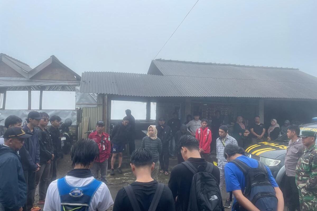 Gunung Merapi, pendaki ilegal Gunung Merapi, pendakian gunung merapi ditutup, pendaki ilegal gunung merapi, TN Gunung Merapi Beri Sanksi Pendaki Ilegal, Dilarang Mendaki 3 Tahun, 1. Wajib hadir di kantor Balai TNGM bersama keluarga, 2. Kampanye konservasi di media sosial, 3. Wajib lapor, 4. Kontribusi kegiatan konservasi, 5. Dimasukkan dalam daftar hitam