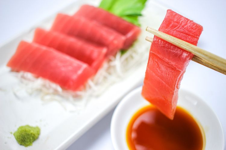 sashimi, Hong Kong, Penemuan Cacing di Sashimi Jadi Viral di Hong Kong, Pihak Restoran Minta Maaf