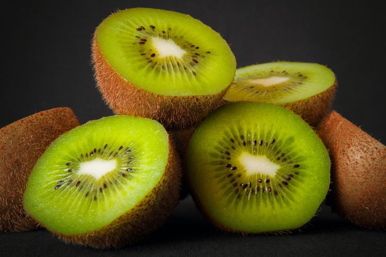 kiwi, buah kiwi, Kiwi, manfaat kiwi, 5 Manfaat Buah Kiwi untuk Kesehatan, Jantung Sehat hingga Imun Kuat