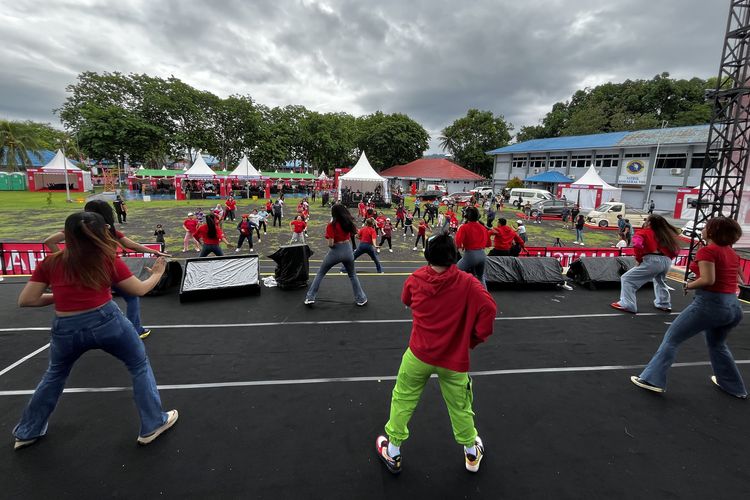 Daihatsu, zumba, Daihatsu Kumpul Sahabat, Daihatsu Kumpul Sahabat Bitung, Serunya Zumba di Akhir Pekan