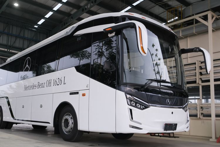 ekspor, OH 1626, Mercedes-Benz, Bus Mercedes-Benz OH 1626 L Rakitan Cikarang Ekspor ke Thailand