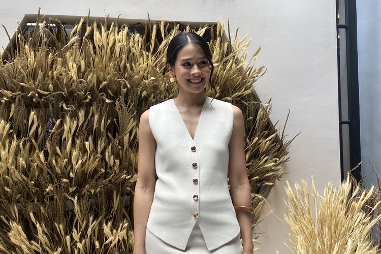 Maudy Ayunda, Jesse Choi, eksim, Eksim, Maudy Ayunda Jesse Choi, Maudy Ayunda dan Jesse Choi, maudy ayunda atasi eksim, Maudy Ayunda Ungkap Suaminya Alami Eksim Setelah Pindah ke Indonesia