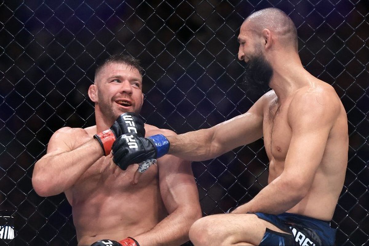 Khamzat Chimaev, Dricus Du Plesis, UFC 319, khamzat chimaev vs dricus du plessis, khamzat chimaev vs ddp, hasil ufc 319, Kata-kata Khamzat Chimaev Usai Jadi Juara Kelas Menengah UFC: Du Plessis Punya Hati Besar