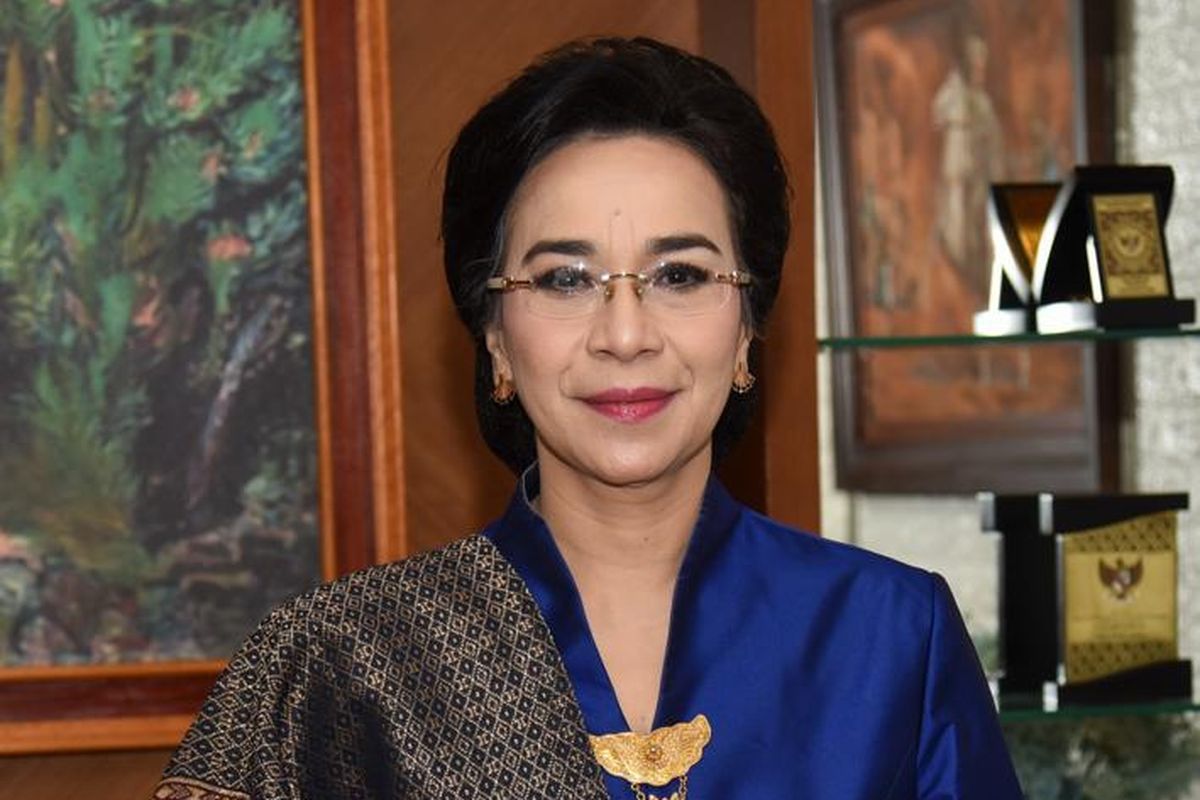 mutasi, Chatarina Muliana, Kepala Kejaksaan Tinggi Bali, Profil Chatarina Muliana  yang Kini Kepala Kejaksaan Tinggi Bali, Profil Chatarina Muliana Girsang, Kembali ke Kejaksaan dan Kementerian Pendidikan, Chatarina Muliana Girsang: Rekam Jejak di KPK , Penunjukan Sebagai Plt Rektor UNS