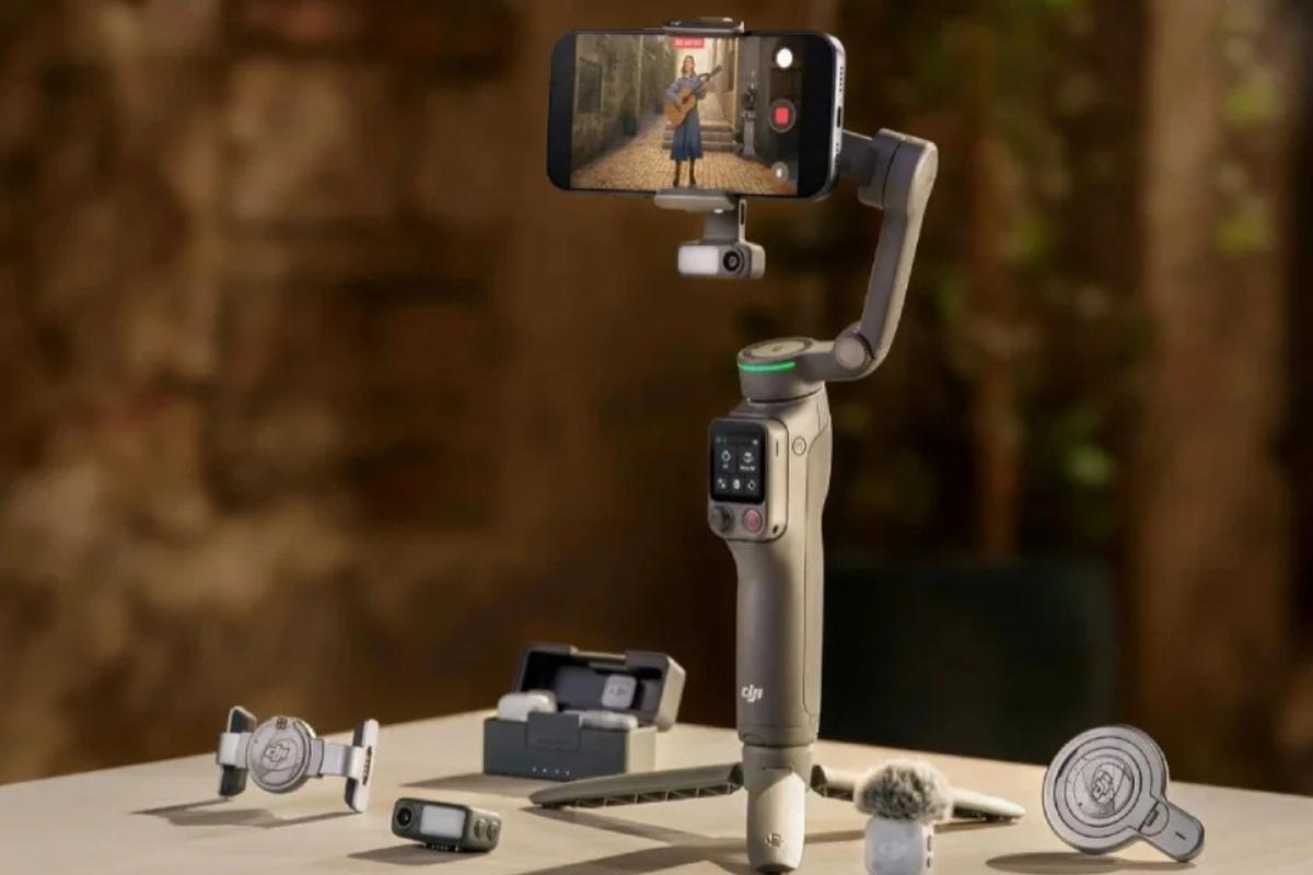 DJI Osmo Mobile 8P, gimbal, DJI Osmo Mobile 8P Meluncur, Gimbal yang Punya Layar Lepas-pasang