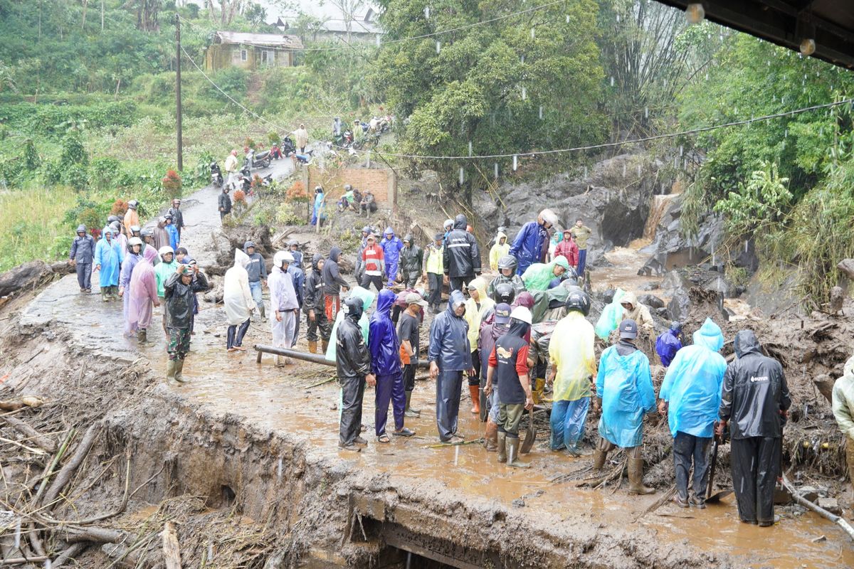 Gunung Slamet, BPBD, Banyumas, Cuaca Ekstrem Masih Mengancam, BPBD Imbau Warga Lereng Gunung Slamet Waspada