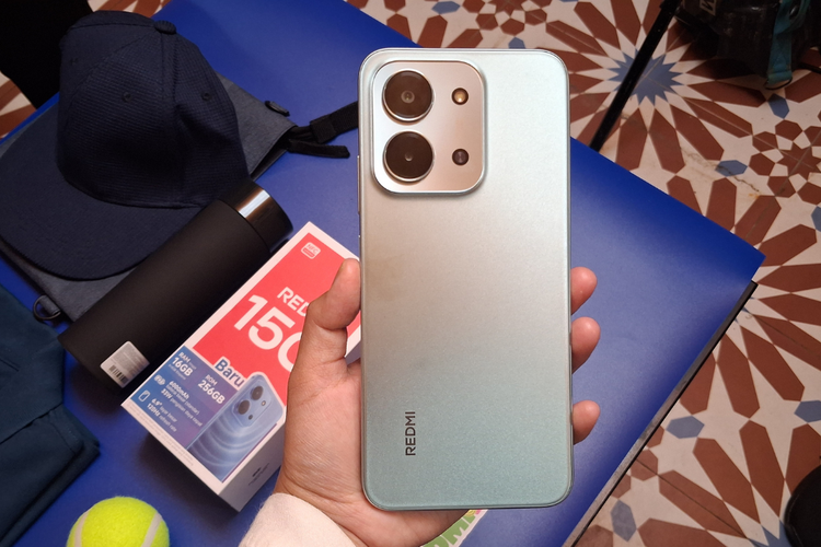 Smartphone, Xiaomi, hands on, harga Redmi 15C, spesifikasi Redmi 15C, Redmi 15C, Menggenggam Ponsel Murah Redmi 15C, Layar Lebar Baterai Besar Harga Rp 1 Jutaan, Desain simpel, bobot ringan, Layar lebar, refresh rate 120 Hz mulus, Kamera 50 MP, Kapasitas RAM dan penyimpanan besar, Pilihan warna beragam, Port dan tombol lengkap, Fitur unggulan Redmi 15C, Harga Redmi 15C di Indonesia