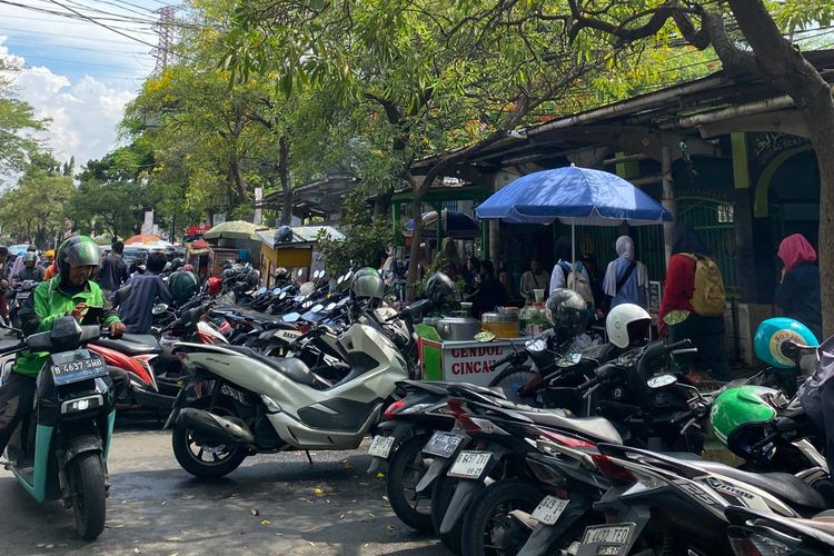 ITDP, parkir liar, Tantangan Penerapan Sticker Parkir Berlangganan di Jakarta