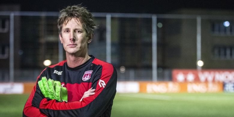 Liga Inggris, Edwin Van Der Sar, Manchester United, Senne Lammens Tanggapi Pujian Edwin van der Sar, Akui Ada Kemipiran