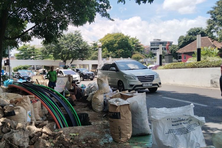 metode zipper merge, arus lalu lintas, perilaku pengemudi, Zipper Merge: Solusi Atasi Macet Akibat Galian Utilitas di Jakarta