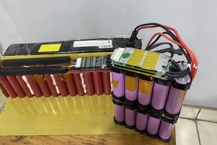 motor listrik, baterai motor listrik, upgrade baterai motor listrik, Plus Minus Baterai NMC dan LFP buat Upgrade Motor Listrik Murah