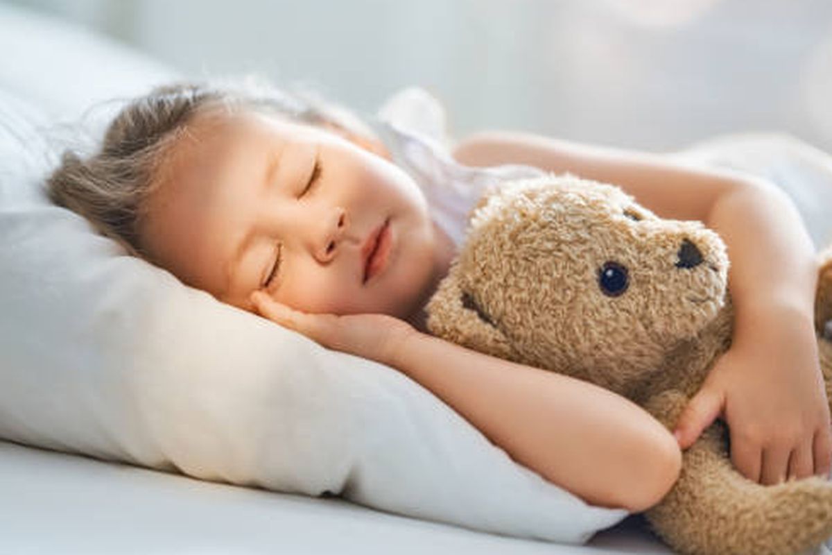 kekurangan cairan, El Nino, dehidrasi pada anak, cuaca panas ekstrem, Anak Tidur Pakai AC saat Cuaca Panas Bisa Lebih Mudah Dehidrasi, Ini Kata IDAI, Anak bisa kehilangan cairan tanpa disadari, Kenali tanda awal dehidrasi pada anak, Jangan abaikan kebutuhan cairan anak, Orangtua diminta lebih waspada saat El Nino