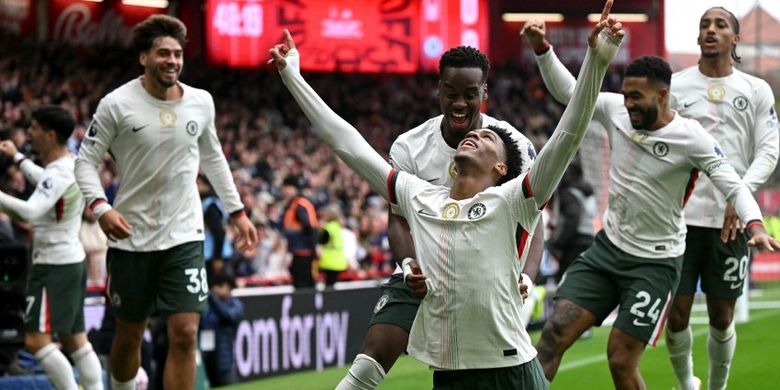 Liga Inggris, Premier League, Chelsea, Tottenham Vs Chelsea, Tottenham, Thomas Frank, Enzo Maresca, liga inggris 2025-2026, Prediksi Skor Tottenham Vs Chelsea di Liga Inggris 2025-2026