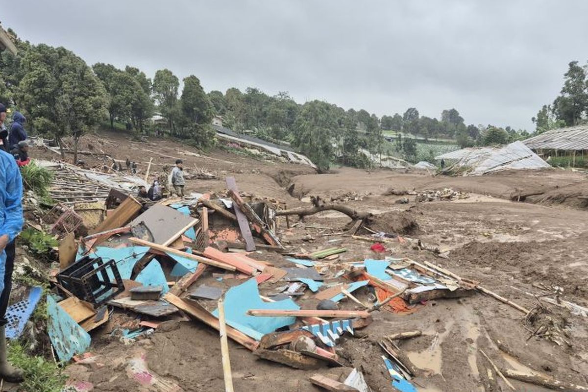 longsor, Bandung Barat, Cerita Pilu Tanu, Kehilangan 7 Anggota Keluarga dan Puluhan Ternak dalam Longsor Cisarua