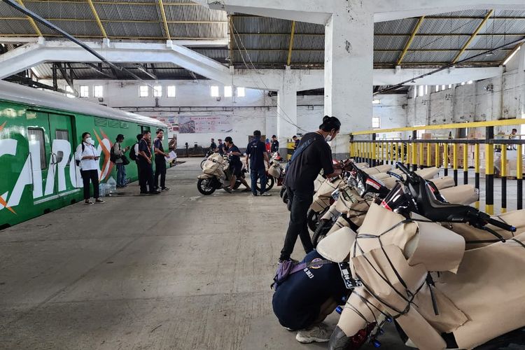 mudik motor gratis, PT KAI, DJKA Kemenhub, libur Nataru 2025-2026, Kuota 5.568 Motor, Ini Cara Ikut Mudik Motor Gratis KAI di Libur Nataru 2025/2026
