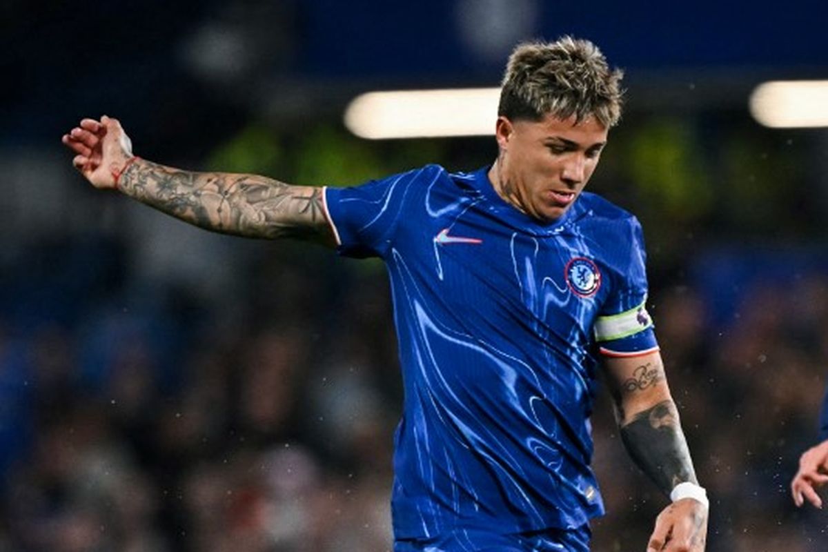 Enzo Fernandez, Javier Pastore, Chelsea, Piala FA, Liga Inggris, Enzo Fernandez Diskors Dua Laga, Sang Agen Kecam Chelsea