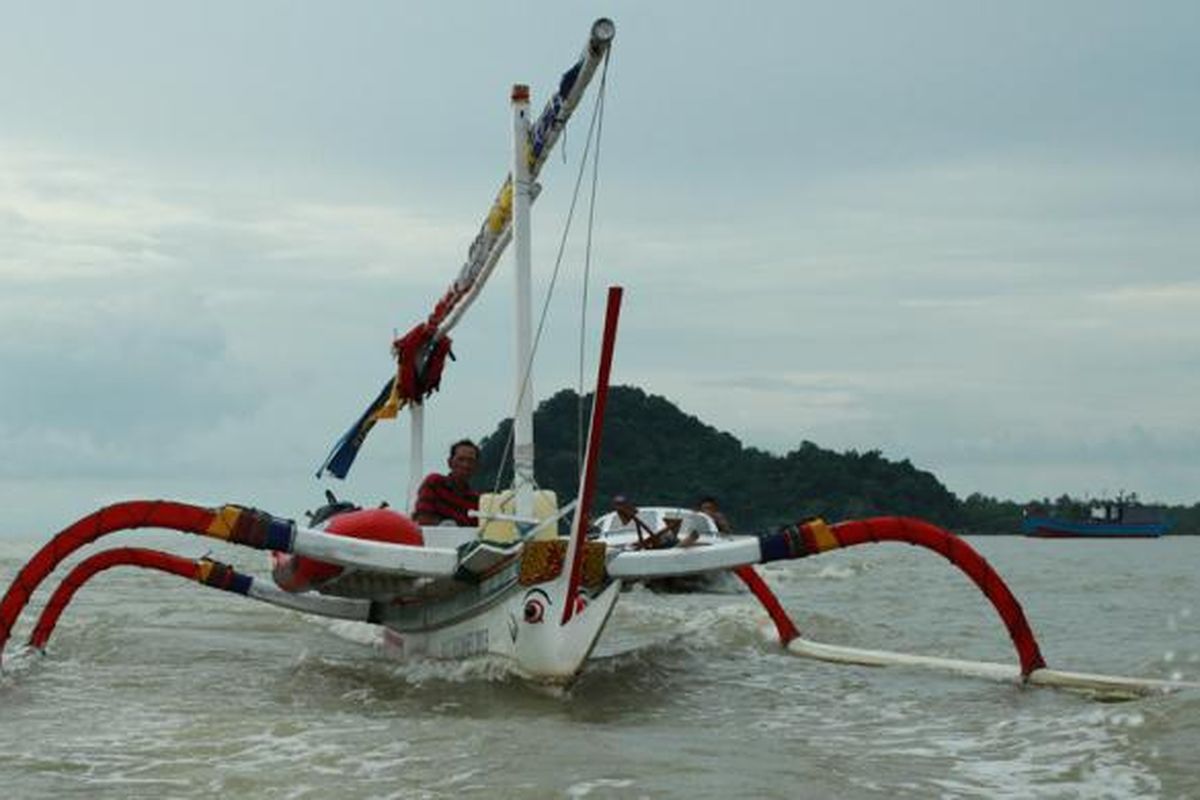 BMKG, Siklon Tropis, gelombang tinggi, Waspada Bibit Siklon Tropis 91S, BMKG Rilis Peringatan Dini Gelombang Tinggi hingga 4 Meter