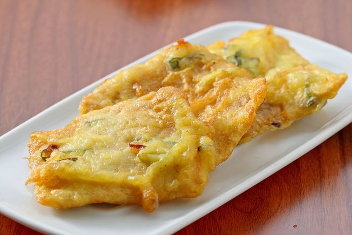resep, garing, Resep Oncom Goreng Tepung Kemangi, Menu Makan Malam Praktis, Bahan-bahan:, Bahan tepung, Bumbu Halus:, Cara membuat oncom goreng kemangi