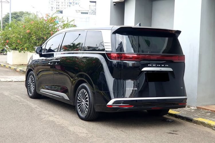 LCGC, Tilang Elektronik, Pertamina, ETLE, Populer Otomotif, artikel terpopuler, MPV listrik, Denza D9, spbu swasta, MotoGP Indonesia 2025, Pengguna Denza D9, Update Harga Terbaru LCGC