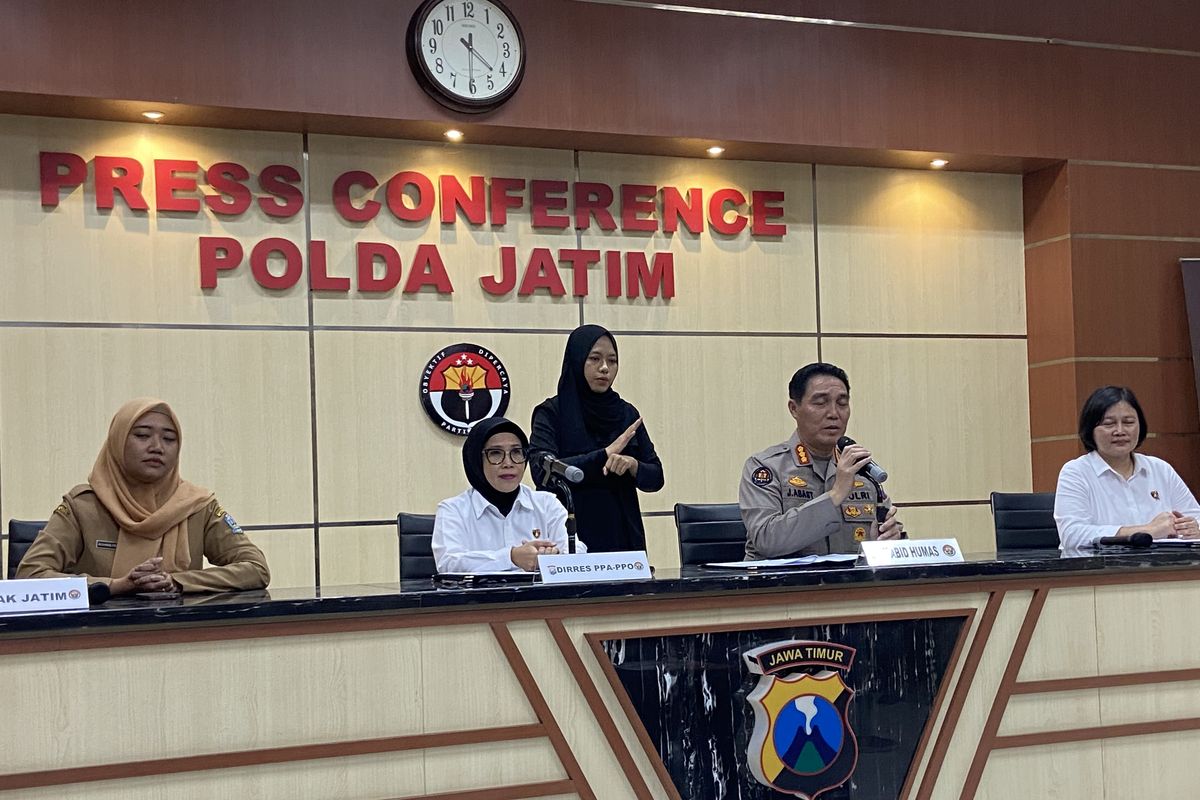 pelecehan atlet oleh pelatih, Kasus Pelecehan Seksual Atlet oleh Pelatih di Jatim, Apa Saja yang Perlu Diketahui?, Pelecehan dilakukan saat tanding di luar kota, Bagaimana kasus ini terungkap?, Pelatih WPC ditetapkan menjadi tersangka, Apa ancaman hukuman untuk tersangka WPC?
