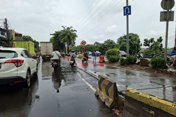 kecelakaan lalu lintas, Polda Metro Jaya, cuaca ekstrem, Kerusakan jalan, Jakarta Hadapi Kerusakan Jalan Akibat Cuaca Ekstrem