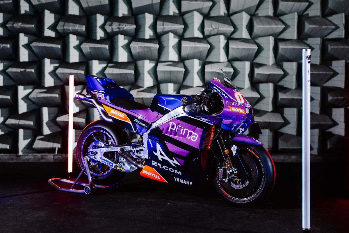 MotoGP, Yamaha, Prima Pramac Yamaha Luncurkan Livery dan Motor MotoGP 2026