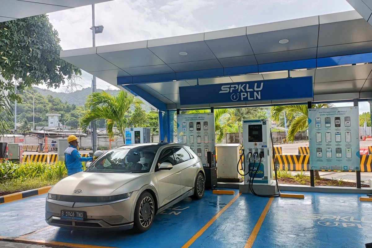 Nataru, PLN Pastikan Pasokan Listrik untuk EV Aman Selama Libur Nataru