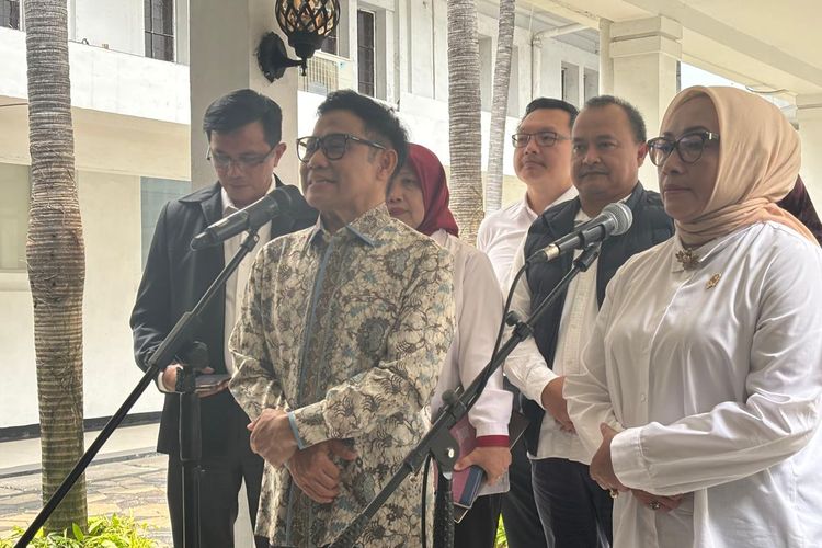 pekerja migran indonesia, WNI di Kamboja, Pekerja migran di Kamboja, menko pm muhaimin iskandar, Kamboja Bukan Negara Penempatan Resmi, Tapi 100.000 WNI Sudah Telanjur Bekerja di Sana