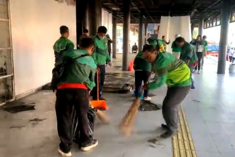 ojek online, demo ojek online, ojol, pengemudi ojol, demo ojek online di jakarta, Garda Indonesia, Demo ojol 17 September, Daftar Lengkap 7 Tuntutan Pengemudi Ojol dalam Demo 17 September 2025