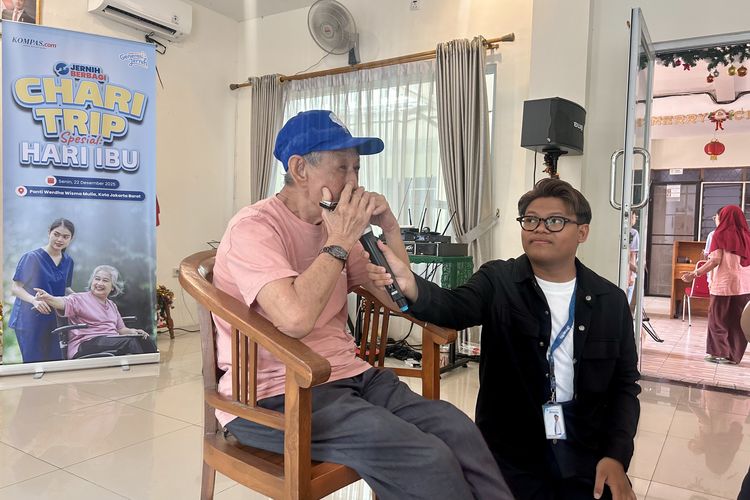 Hari Ibu, Perayaan Hari Ibu, Hangatnya Perayaan Hari Ibu di Panti Werdha Wisma Mulia, Jejak panjang panti Werdha Wisma Mulia, Lagu “Kasih Ibu” dan pemberian mawar sebagai pembuka, Merangkai kreativitas lewat mosaik kancing, Kotak pertanyaan dan hadiah selimut, Karaoke bersama hingga harmonika yang memeriahkan suasana