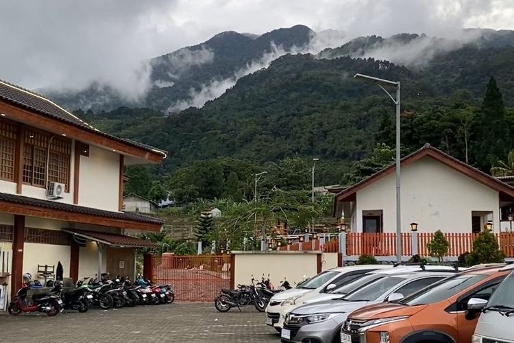 Kemacetan, Kerap Macet Horor, Kenapa Orang Tidak Kapok Wisata ke Puncak?
