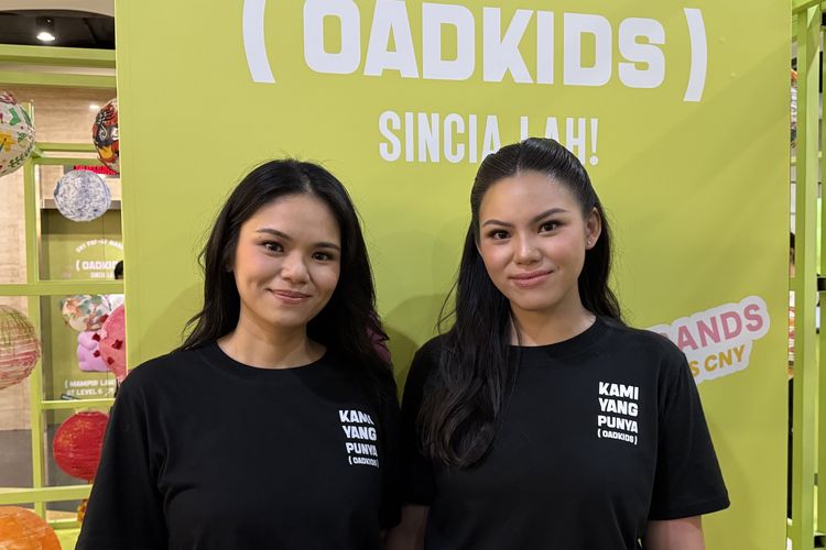 Imlek, Sambut Imlek, Ini Ide Mix and Match Busana Imlek bagi Ibu dan Anak, 1. Sesuaikan dengan personal style, 2. Pilih yang nyaman untuk anak, 3. Pilih outfit satu set agar praktis, 4. Potongan loose dan oversize, 5. Jangan takut tabrak warna, 6. Pilih outfit match antara ibu dan anak