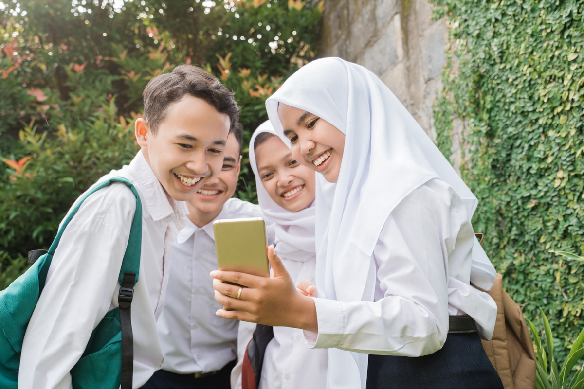 Gubernur Banten, Andra Soni, Jalur Pendaftaran SPMB Banten, Waktu Pendaftaran SPMB Banten, SPMB Banten 2025, gubernur banten, spmb banten 2025, jalur pendaftaran spmb banten, waktu pendaftaran spmb banten, Pendaftaran SPMB Banten 2025 Dimulai: Begini Cara Daftar Lewat Situs Resmi, Lengkap dengan Syaratnya, Apa Saja Jalur Pendaftaran SPMB Banten yang Dibuka?, Bagaimana Tahapan Waktu Pendaftaran SPMB Banten?, Apa Saja Tahapan yang Harus Dilewati Calon Murid?, Apa Saja Syarat Umum Pendaftaran?