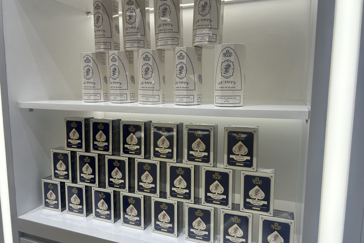 Kayu manis, Jakarta X Beauty, anti inflamasi, kayu manis, jxb 2025, skincare berbahan kayu manis, seung tae skincare, manfaat skincare berbahan kayu manis, Manfaat Serum dengan Kandungan Kayu Manis, Termasuk sebagai Anti-Inflamasi, Kayu manis membantu bahan skincare bekerja lebih maksimal, Anti-inflamasi dan cocok untuk semua jenis kulit, Diformulasikan khusus untuk iklim tropis Indonesia, Skincare multifungsi untuk menjawab kebutuhan kulit masyarakat Indonesia