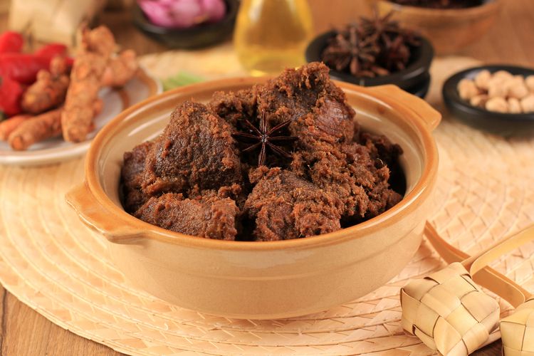 cara hangatkan rendang, cara menghangatkan rendang, cara menghangatkan rendang agar empuk, cara menghangatkan rendang sapi, cara memanaskan rendang, Apakah rendang bisa dihangatkan, Berapa lama waktu memanaskan rendang, Cara Menghangatkan Rendang Sisa Lebaran agar Empuk, 1. Pisahkan rendang, 2. Diamkan rendang sebelum dihangatkan, 3. Pastikan suhu stabil, 4. Aduk perlahan, 5. Tuang sedikit air, 6. Jangan menghangatkan rendang berkali-kali