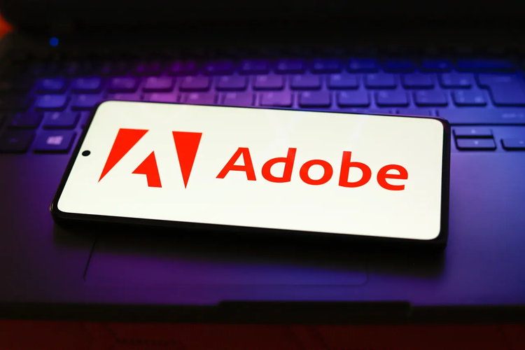 Adobe, software, Salesforce, Atlassian, CEO Adobe Mundur di Tengah Gempuran AI Generatif