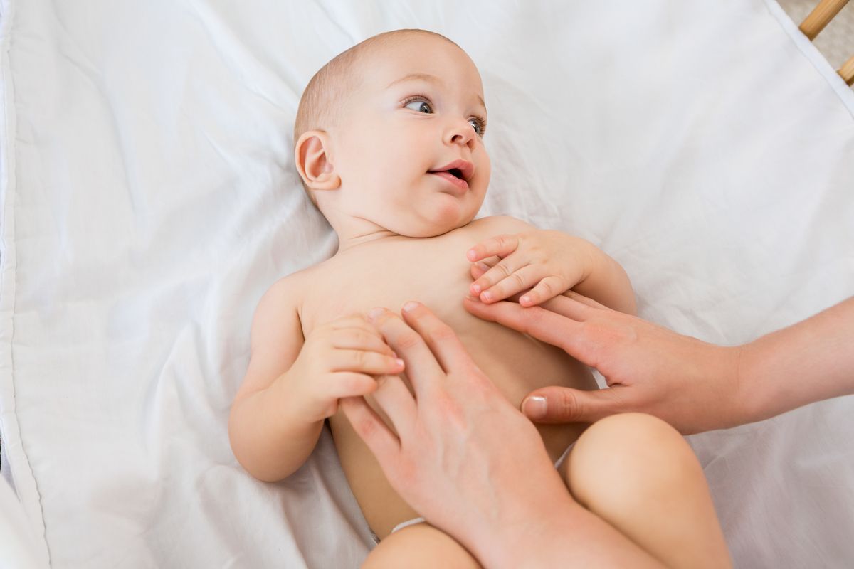 ruam popok, Hindari Bedak, Ini Kunci Merawat Kulit Bayi yang Tepat