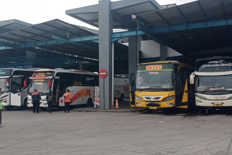 Kemenhub, lalu lintas, Mobilitas Nataru 2025/26: Penumpang Angkutan Umum Tembus 10,1 Juta