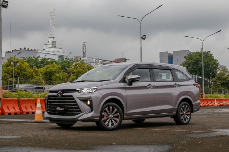 kredit mobil, Avanza, Toyota Avanza, skema cicilan, skema kredit, Skema Kredit Toyota Avanza 1.5, Cicilan mulai Rp 4 Jutaan