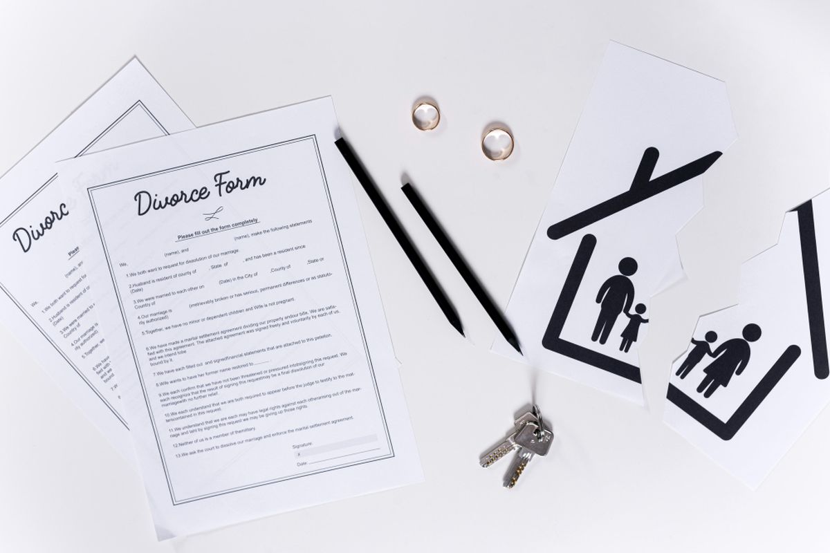 Insanul Fahmi, Wardatina Mawa, 8 Tips Co-parenting Sehat Tanpa Drama demi Kebahagiaan Anak, 1. Tetap fokus pada anak, 2. Membangun komunikasi yang efektif dan terarah, 3. Mengedepankan solusi yang saling menguntungkan, 4. Memanfaatkan bantuan profesional, 5. Menjaga kestabilan emosi orangtua, 6. Fleksibilitas yang terukur, 7. Memberikan ruang suara bagi anak, 8. Pandai memposisikan diri