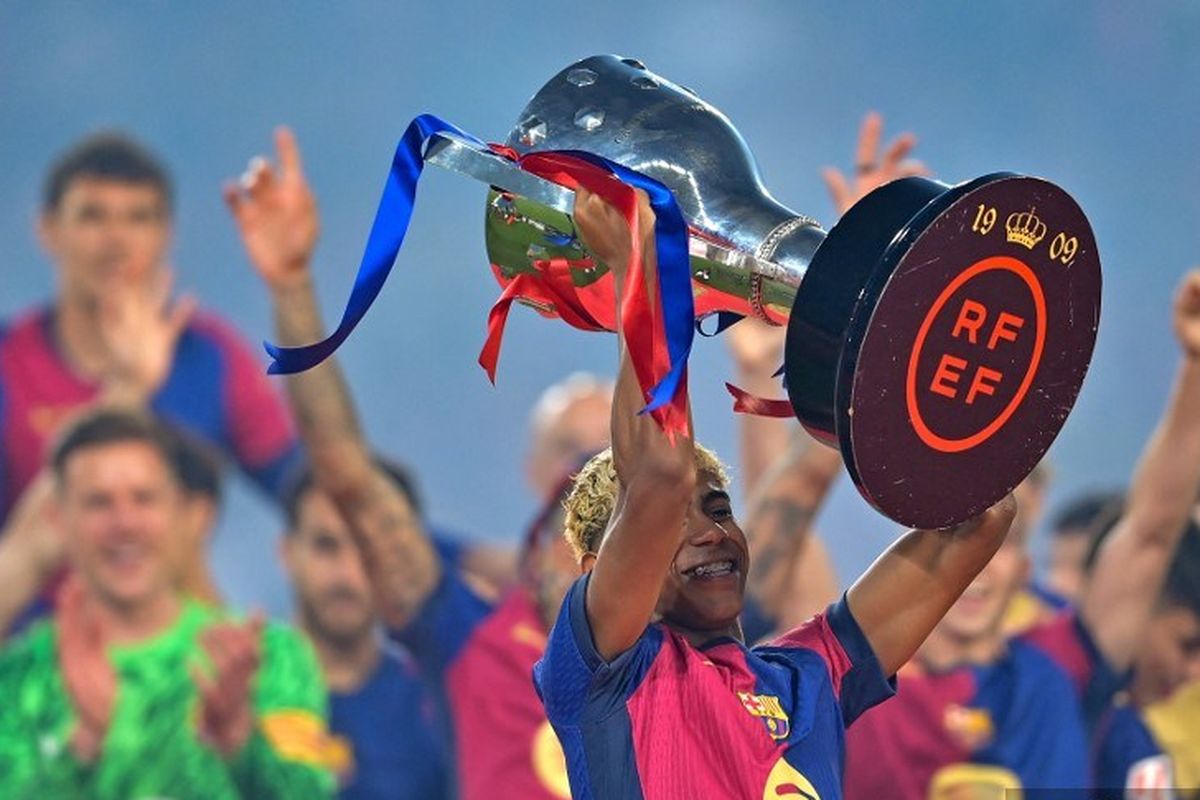 Barcelona, Hansi Flick, Villarreal, Liga Spanyol, Barcelona vs Villarreal, Hasil Liga Spanyol, barcelona vs villarreal, villarreal, la liga, Barcelona Juara Liga Spanyol, Barcelona juara LaLiga, Selebrasi Juara Barcelona Dinodai Villarreal, Flick Tak Ambil Pusing