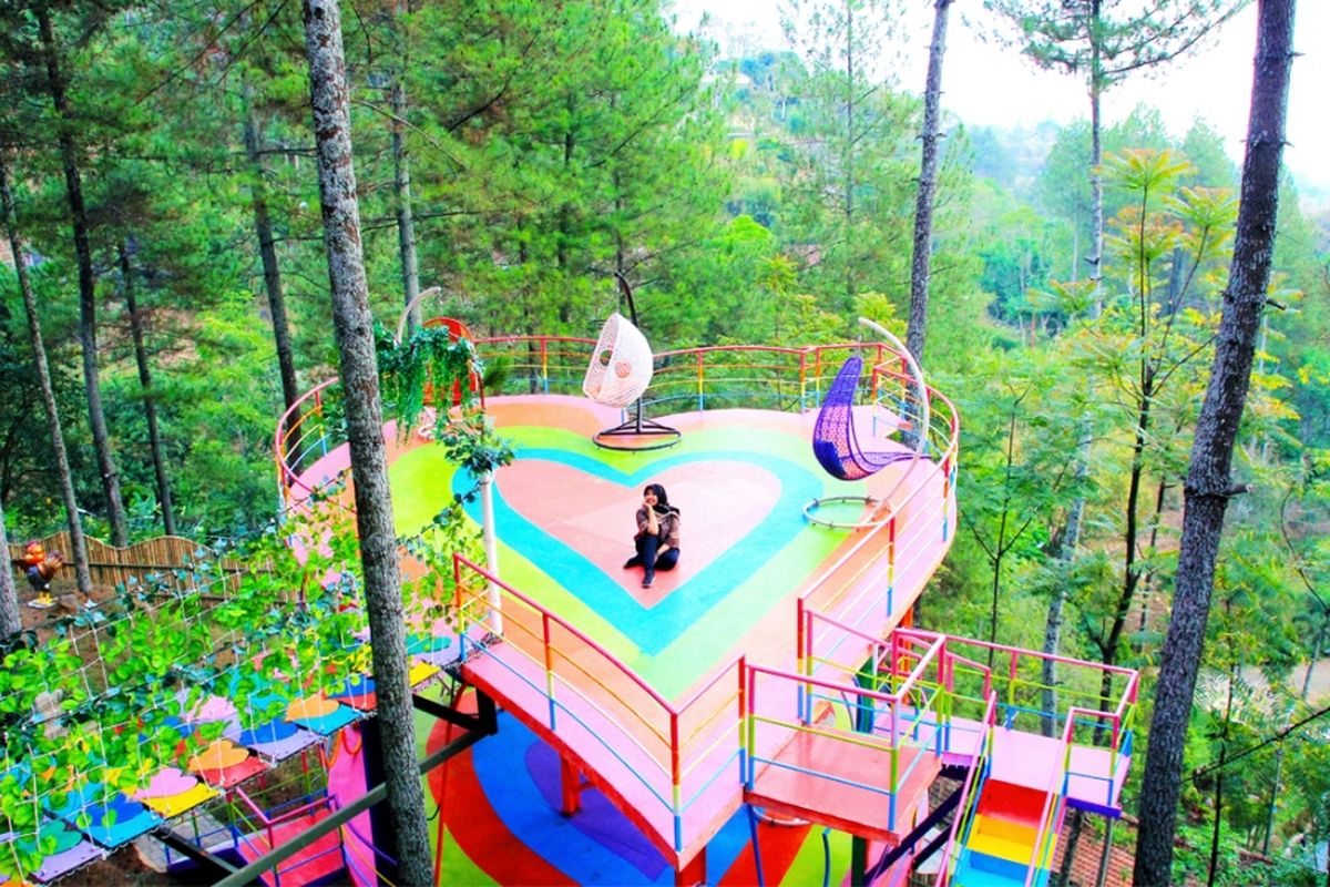 wisata Bandung, wisata bandung, tempat wisata di Bandung, Tempat Wisata Bandung, 10 Tempat Wisata Bandung dengan Nuansa Alam, Pas untuk Libur Panjang, 1. Orchid Forest Lembang, 2. Zona 235 Cikole, 3. Grafika Cikole, 4. Dago Dreampark, 5. Happy Farm Ciwidey, 6. Ranca Upas Ciwidey, 7. Perkebunan Teh Rancabali, 8. Ecopark Curug Tilu, 9. Kawah Putih Ciwidey, 10. Wayang Windu Panenjoan
