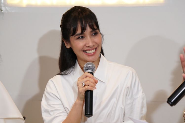 Marsha Timothy, Mita Soedarjo, Trik Bugar di Usia 40 an ala Marsha Timothy dan Mita Soedarjo, Tantangan menjaga konsistensi di tengah jadwal syuting yang padat, Seni mendengarkan sinyal tubuh seiring bertambahnya usia, Curi waktu perawatan di sela jam makan siang, Menjaga kekencangan otot tanpa harus olahraga berat