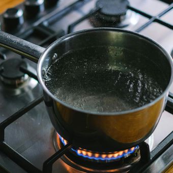 rice cooker, Rice cooker, Rice Cooker, Cara agar Rice Cooker Hemat Listrik, cara menggunakan rice cooker agar hemat listrik, 5 Cara agar Rice Cooker Hemat Listrik, 1. Pilih rice cooker sesuai kebutuhan, 2. Rendam beras sebelum dimasak, 3. Gunakan air panas untuk memasak, 4. Rutin membersihkan rice cooker, 5. Matikan rice cooker setelah nasi matang