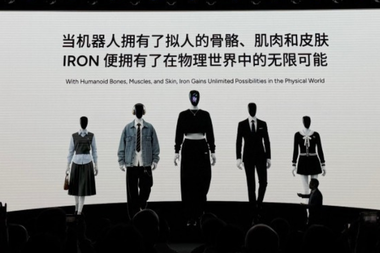 Xpeng, IRON, robot humanoid, iron, Pabrikan Mobil Listrik Xpeng Bikin Robot Humanoid Feminim Mirip Manusia