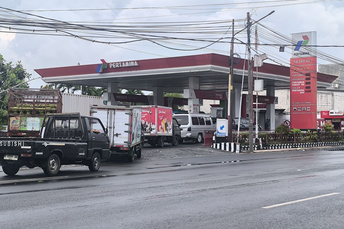 pembelian BBM, Solar, Pertalite, BBM subsidi, Pemerintah Bakal Batasi Pembelian Pertalite dan Solar, Ini Aturannya