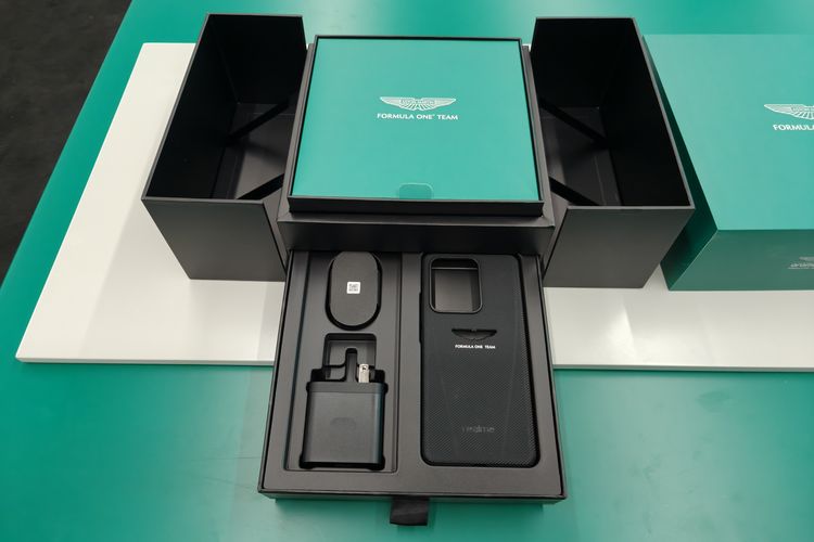 Realme, GT 7 Dream Edition, Aston Martin, realme, Hands-on Realme GT 7 Dream Edition di Paris, Aura F1 Aston Martin dalam Genggaman