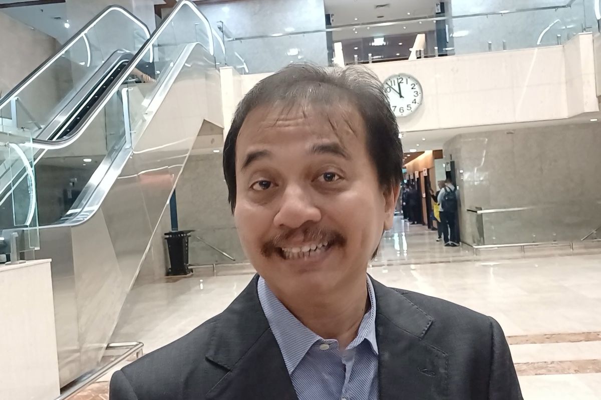 Rustam Effendi, Damai Hari Lubis, Roy Suryo, tersangka ijazah Jokowi, 8 tersangka ijazah palsu, kasus ijazah Jokowi, roy suryo jadi tersangka, tersangka ijazah jokowi, damai hari lubis, tersangka ijazah palsu jokowi, Jadi Tersangka, Roy Suryo-Rismon Sianipar Diduga Manipulasi Dokumen Elektronik agar Tampak Asli