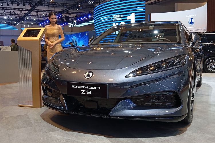 kendaraan listrik, Denza, otomotif, mobil listrik, Denza Z9, Denza Z9 Hanya Mejeng di GIIAS 2025, Kapan Resmi Diluncurkan?